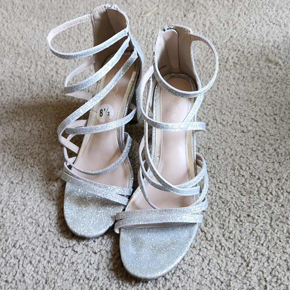 Sparkly silver 3in heels